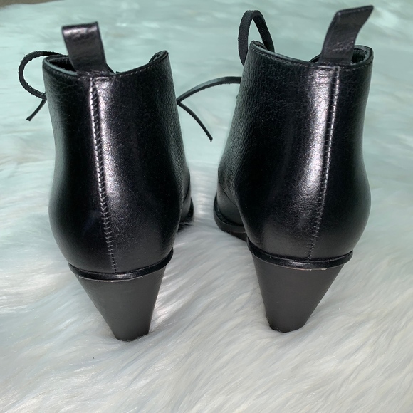 New! Cole Haan Black Wedge Ankle Boot Pebbled Leather - Picture 7 of 8